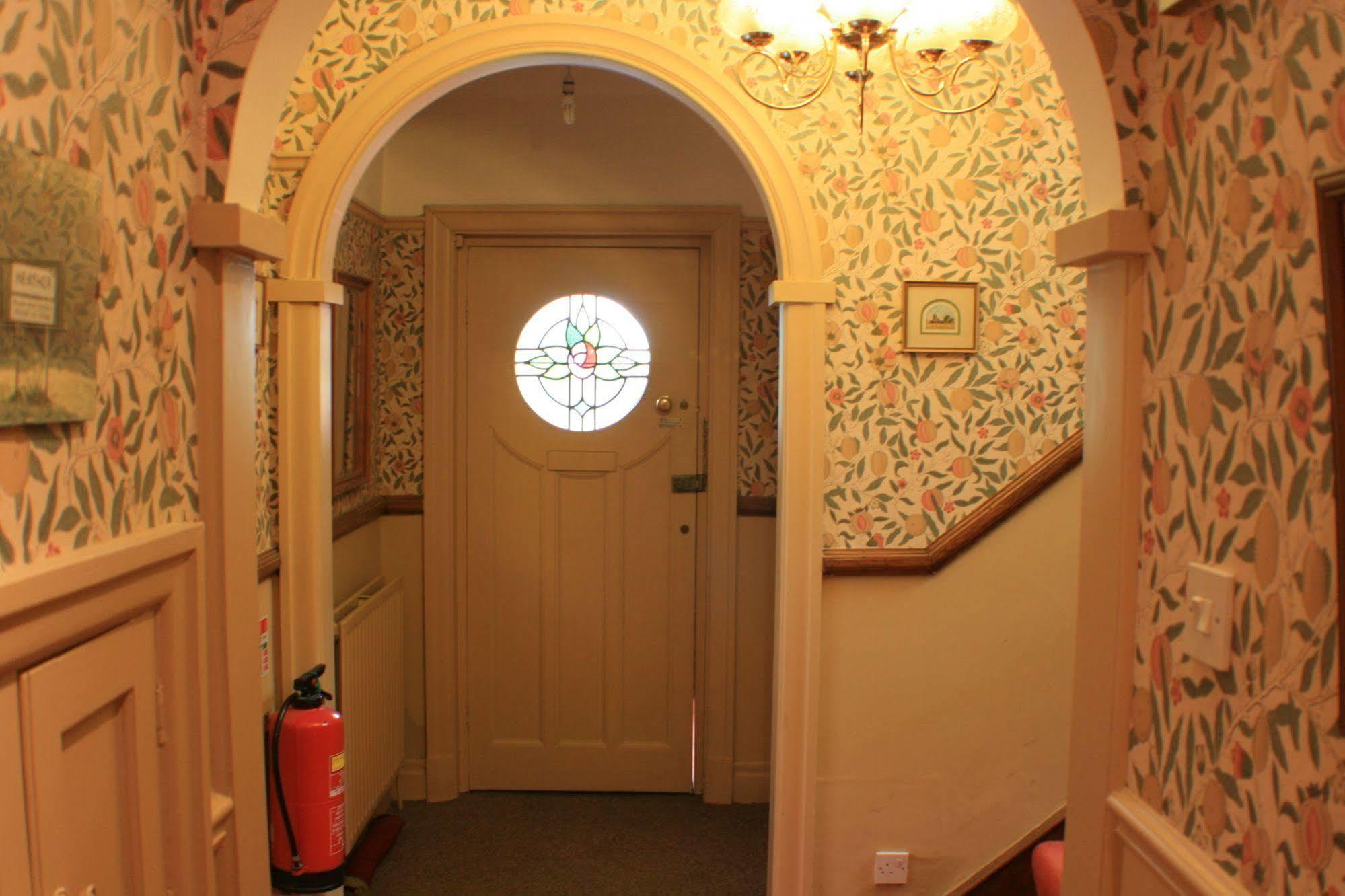 The Heathers Guest House Йорк Екстер'єр фото